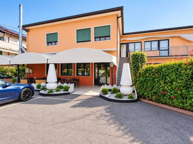 Locale Commerciale in vendita a Vigodarzere, Veneto