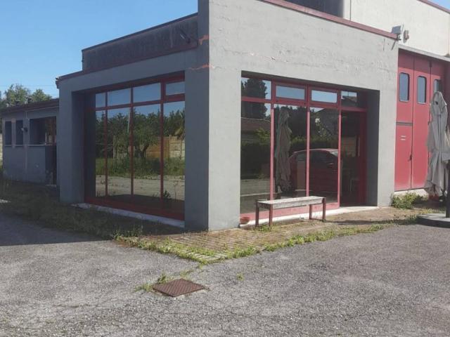Locale Commerciale in vendita a Vigonza, Veneto