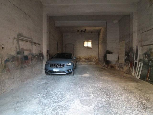 Locale Commerciale in vendita a Puglia, Brindisi