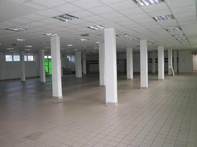 Locale Commerciale in vendita a Villa del Conte, Padova