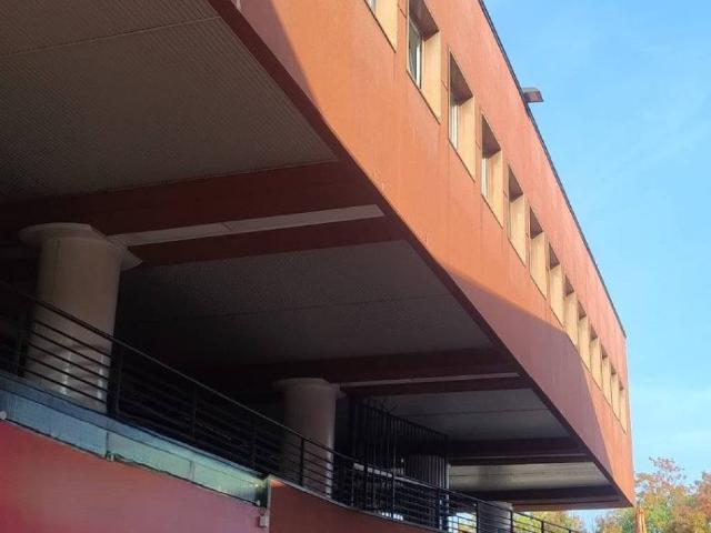 Locale Commerciale in vendita a Maccio, Villa Guardia