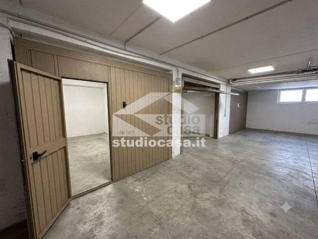 Locale Commerciale in vendita a Comunità della Vallagarina, Villa Lagarina