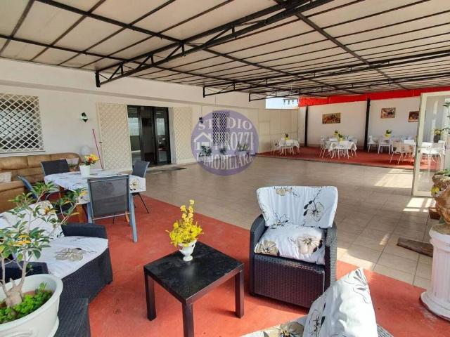 Locale Commerciale in vendita a Villa Literno, Campania