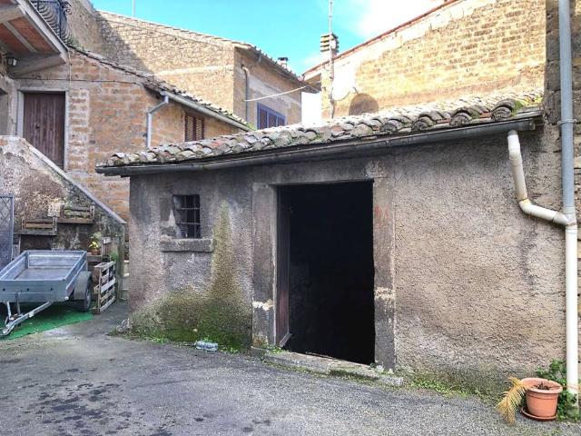 Locale Commerciale in vendita a Villa San Giovanni In Tuscia, Lazio