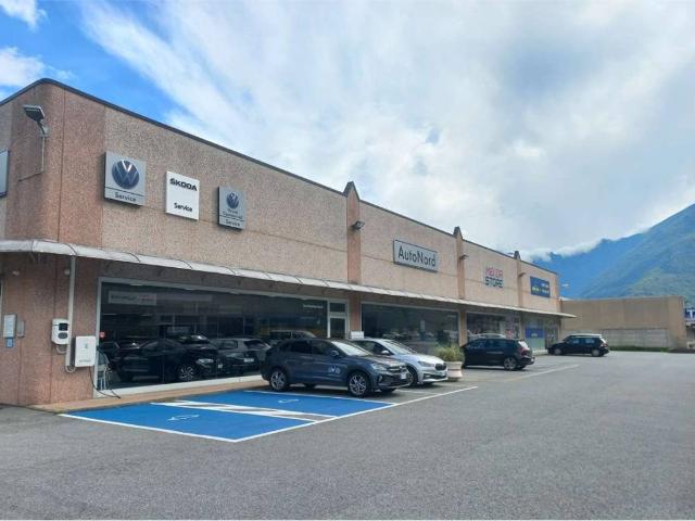 Locale Commerciale in vendita a Piemonte, Verbano-cusio-ossola