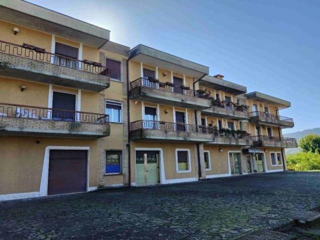 Locale Commerciale in vendita a Unione di comuni Montana Lunigiana, Villafranca In Lunigiana