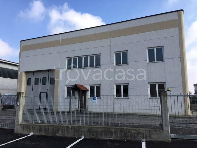Locale Commerciale in vendita a Piemonte, Asti