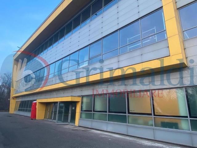 Locale Commerciale in vendita a San Fiorano, Villasanta