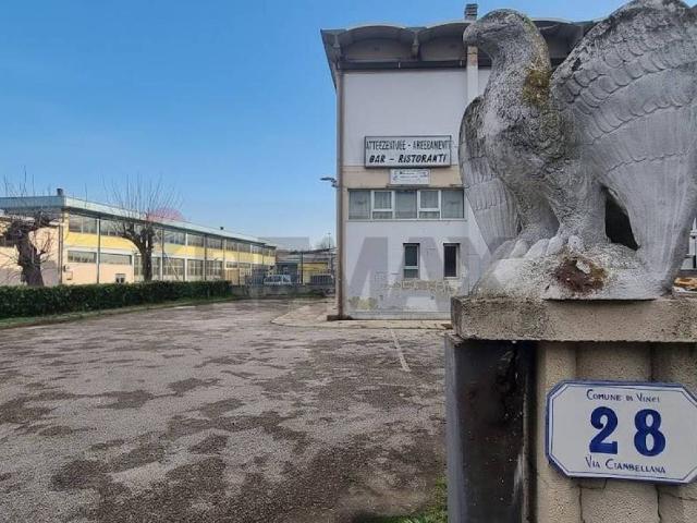 Locale Commerciale in vendita a Unione dei Comuni Circondario dell'Empolese Valdelsa, Vinci
