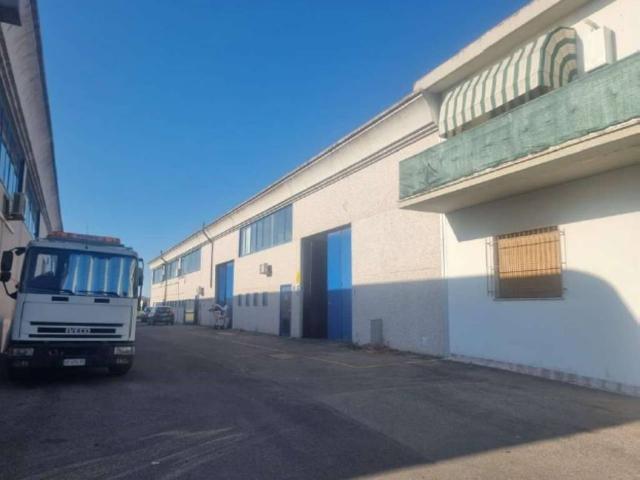 Locale Commerciale in vendita a Unione dei Comuni Circondario dell'Empolese Valdelsa, Vinci