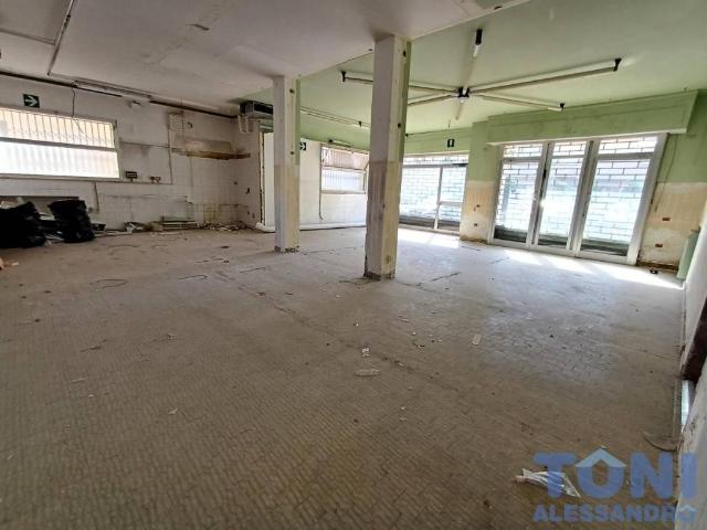 Locale Commerciale in vendita a Unione dei Comuni Circondario dell'Empolese Valdelsa, Vinci