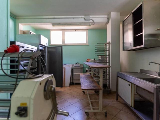 Locale Commerciale in vendita a Unione dei Comuni Circondario dell'Empolese Valdelsa, Vinci