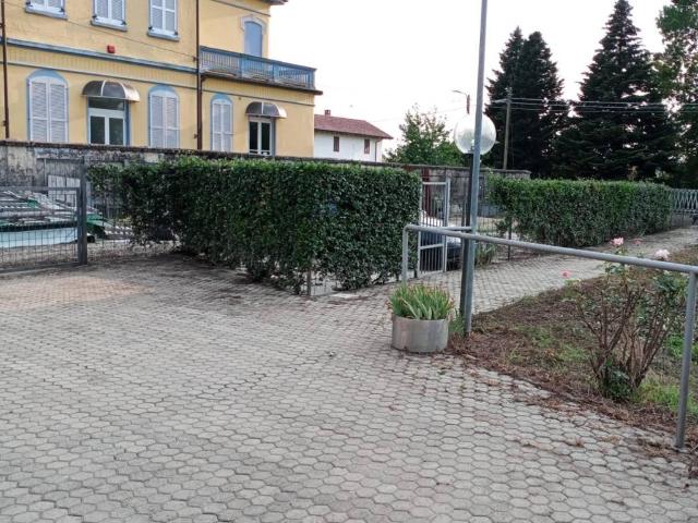 Locale Commerciale in vendita a Piemonte, Novara
