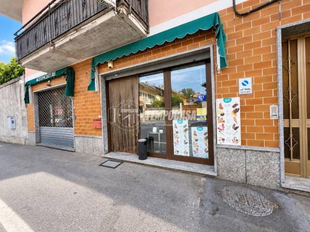 Locale Commerciale in vendita a Cascina Era, Vische