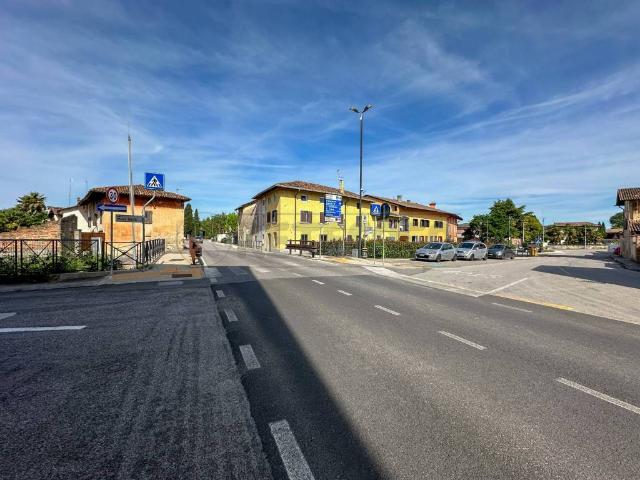 Locale Commerciale in vendita a Visco, Friuli-Venezia Giulia