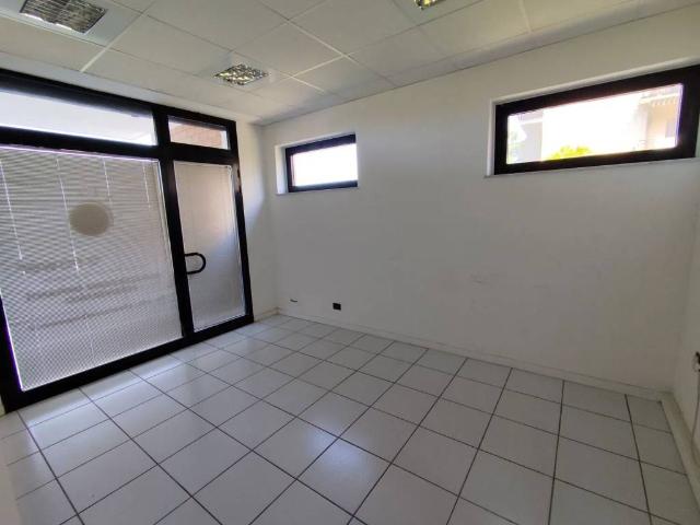 Locale Commerciale in vendita a Pietrare, Viterbo