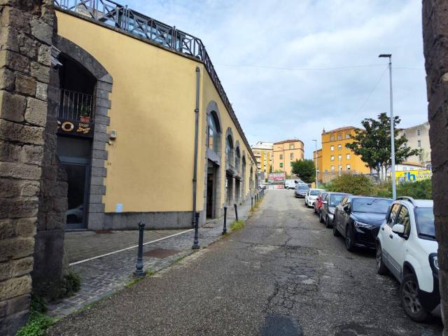 Locale Commerciale in vendita a Viterbo, Lazio