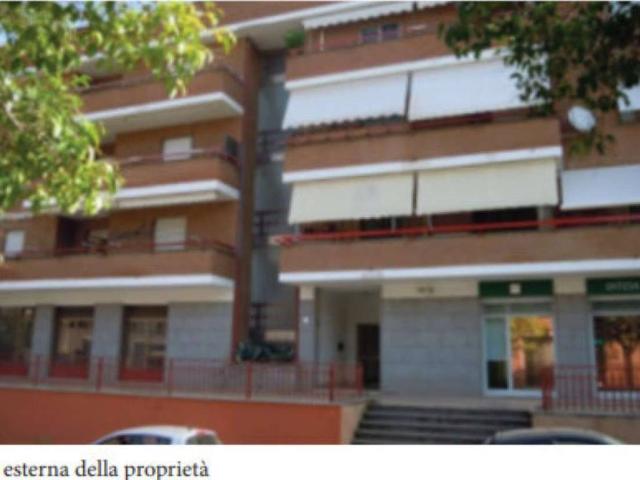 Locale Commerciale in vendita a Villanova, Viterbo