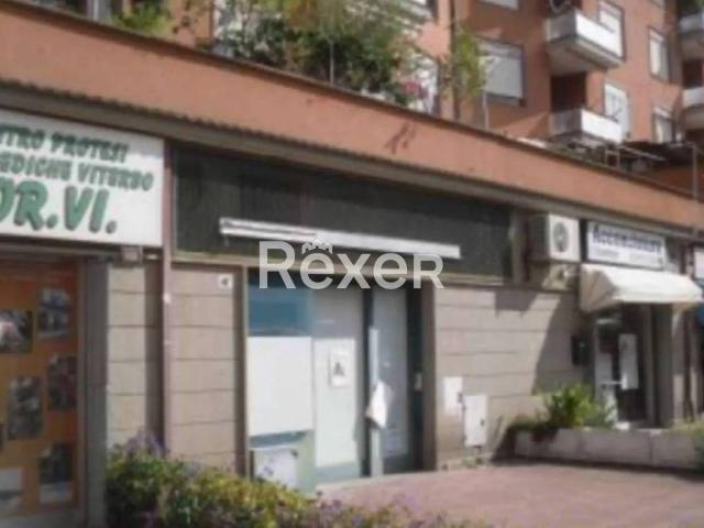 Locale Commerciale in vendita a Murialdo, Viterbo