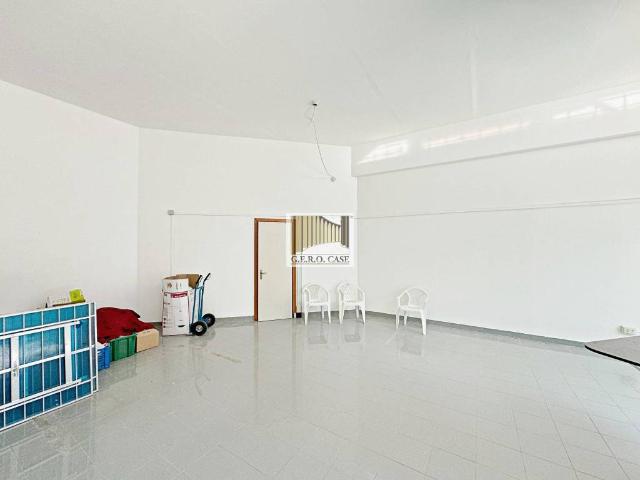 Locale Commerciale in vendita a Villanova, Viterbo