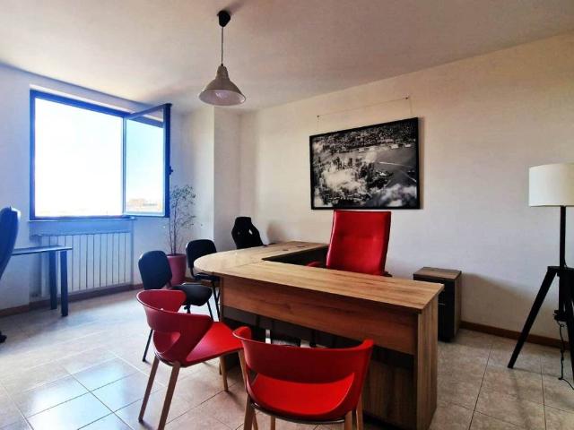 Locale Commerciale in vendita a Villanova, Viterbo