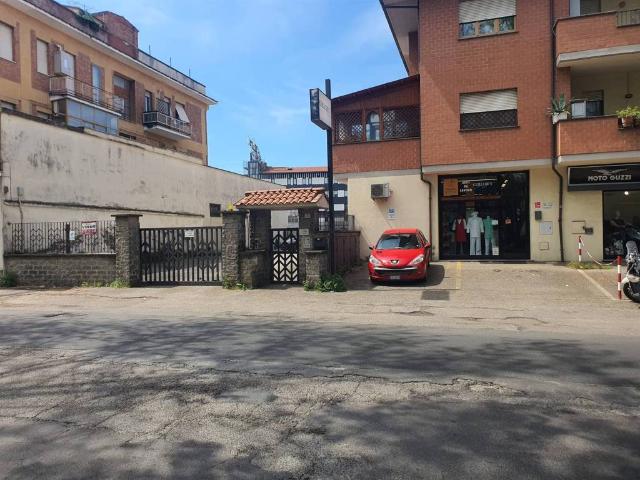 Locale Commerciale in vendita a Villanova, Viterbo