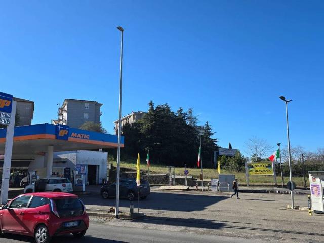 Locale Commerciale in vendita a Pilastro, Viterbo