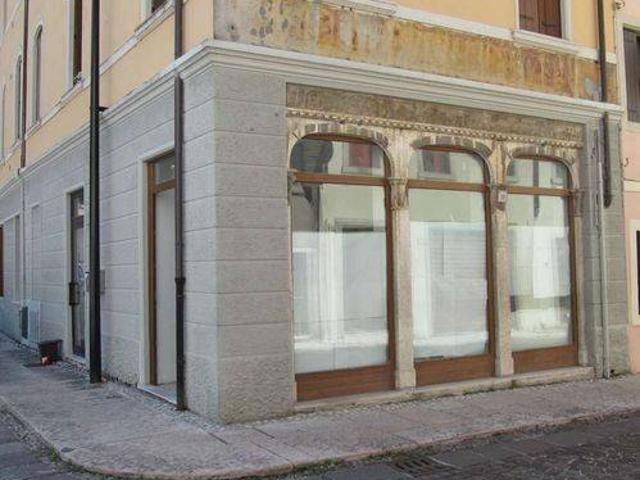 Locale Commerciale in vendita a Longhere, Vittorio Veneto
