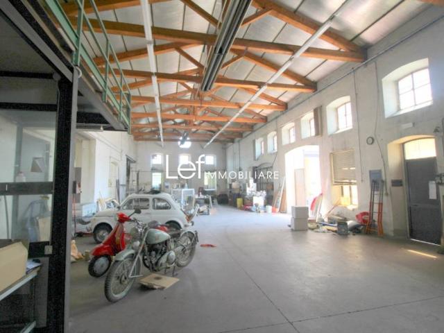 Locale Commerciale in vendita a Cèneda, Vittorio Veneto