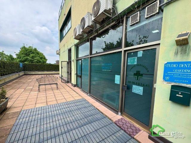 Locale Commerciale in vendita a Sarmazzano, Vizzolo Predabissi