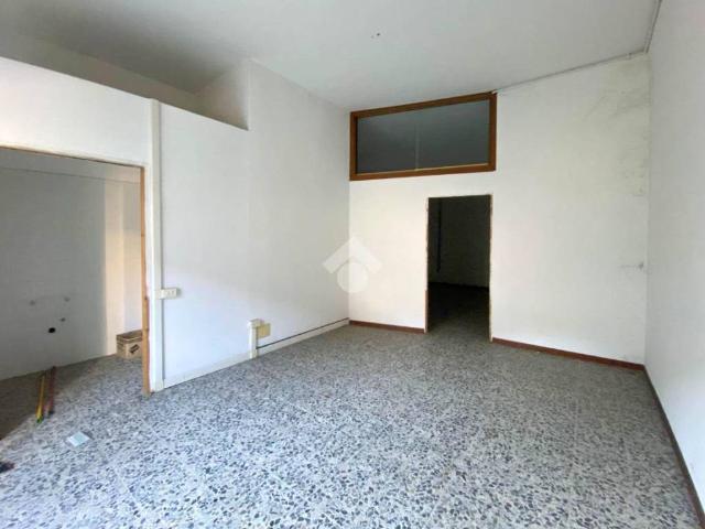 Locale Commerciale in vendita a Comunità montana della Valle Sabbia, Vobarno