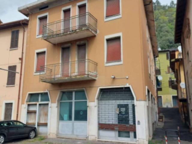 Locale Commerciale in vendita a Comunità montana della Valle Sabbia, Vobarno