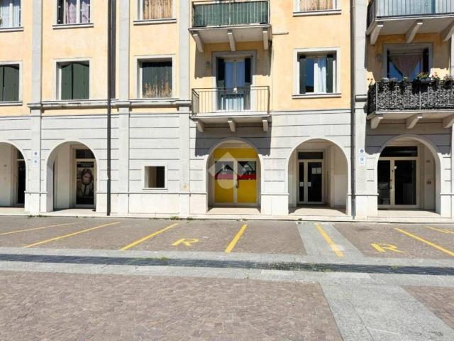 Locale Commerciale in vendita a Comunità montana della Valle Sabbia, Vobarno