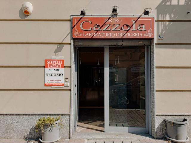 Locale Commerciale in vendita a La Colombara, Voghera