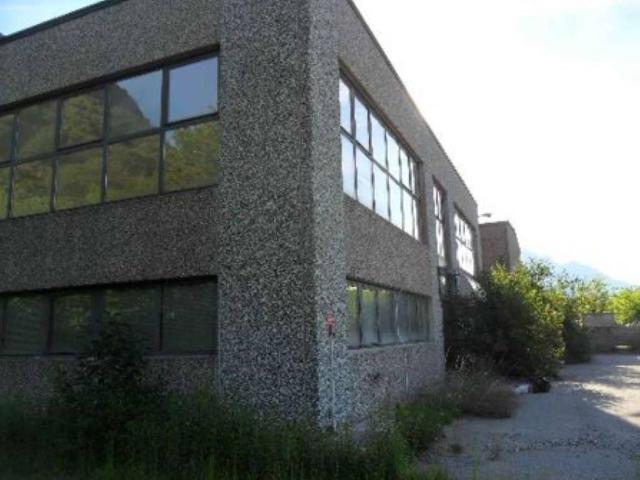 Locale Commerciale in vendita a Piemonte, Verbano-cusio-ossola