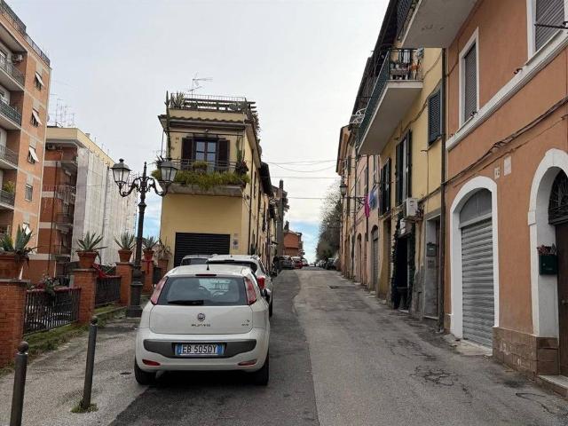 Locale Commerciale in vendita a Roma Capitale, Lazio