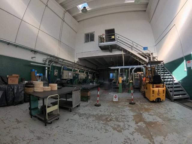 Locale Commerciale in vendita a Unione dei comuni Valli del Reno, Lavino e Samoggia, Zola Predosa