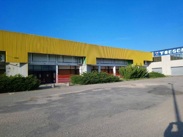 Locale Commerciale in vendita a Ponte Ronca, Zola Predosa