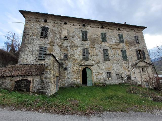 Palazzo in vendita a Spongiola, Bettola