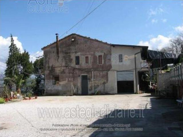 Terreno in vendita a Castel San Lorenzo, Campania
