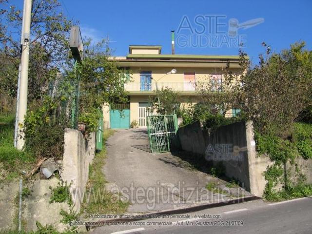 Terreno in vendita a Montecorvino Rovella, Salerno