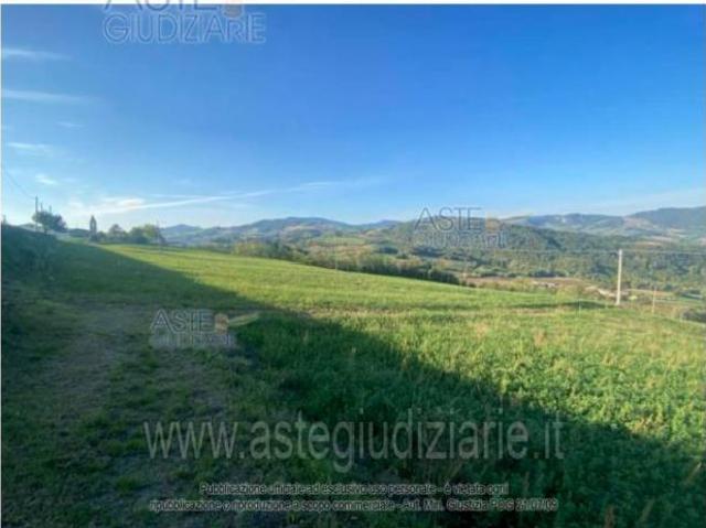 Terreno in vendita a Piozzano, Piacenza