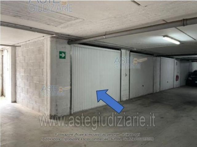 Capannone in vendita a Latina