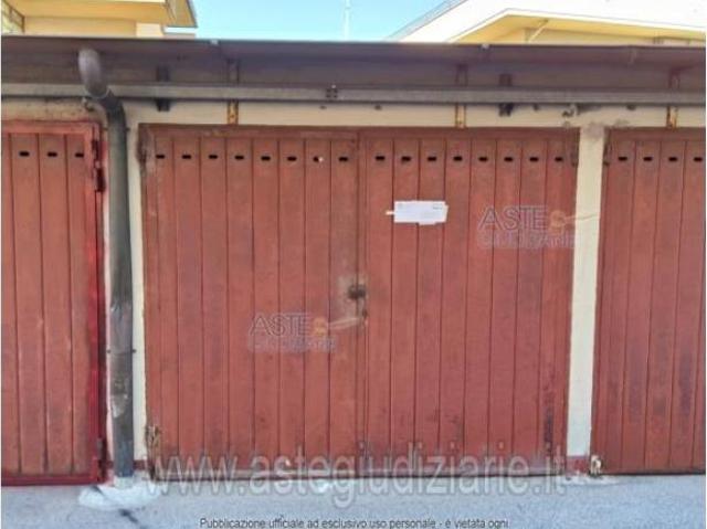 Box in vendita a Cilianuzzo, Prato