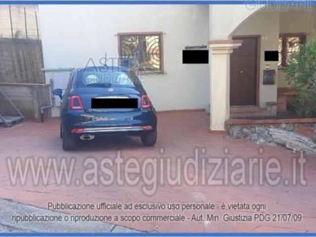 Box in vendita a Enna, Sicilia