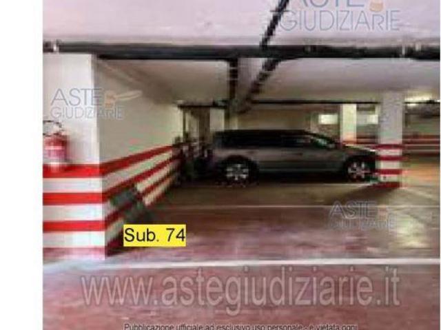Box in vendita a Oristano, Sardigna/Sardegna