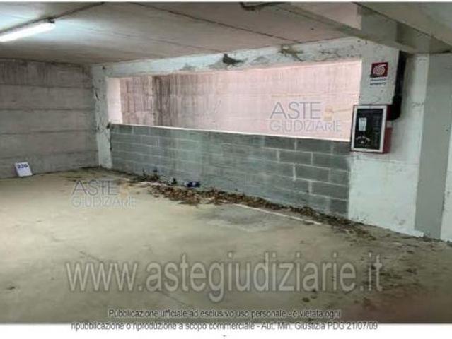 Box in vendita a L'Aquila
