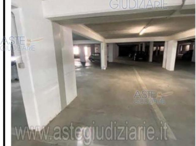 Box in vendita a L'Aquila