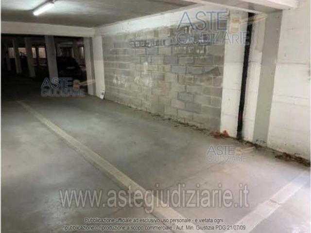 Box in vendita a L'Aquila