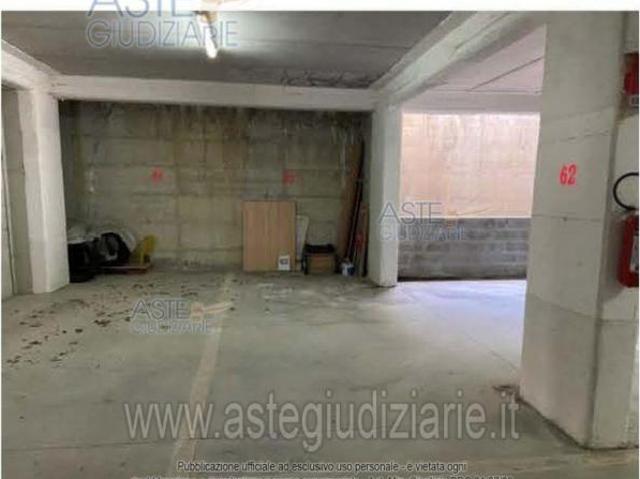 Box in vendita a L'Aquila